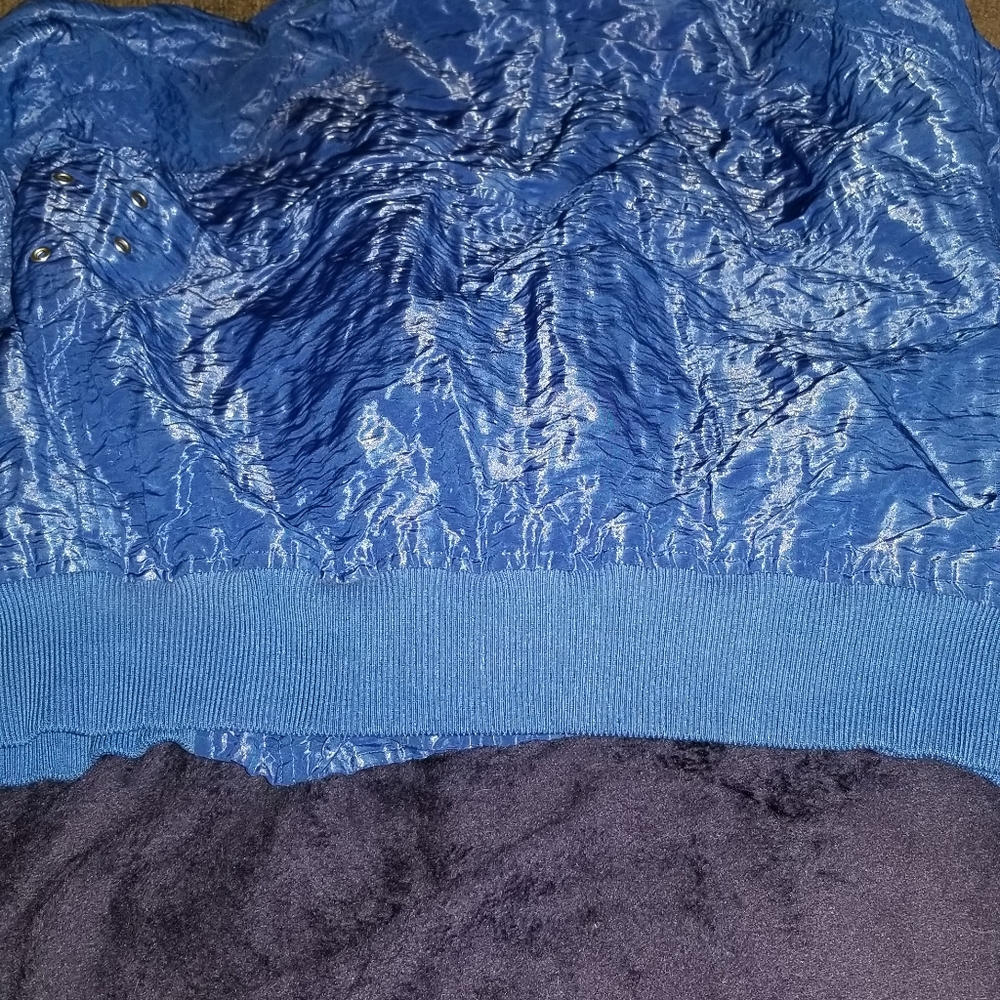 Jacket - Picture 10 of 15